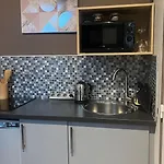 Mini Et Espace Exterieur