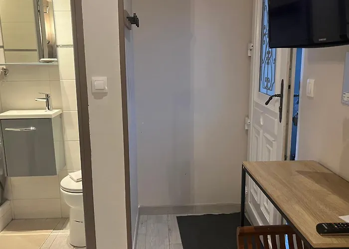 Alojamento de Acomodação e Pequeno-almoço Mini Et Espace Exterieur